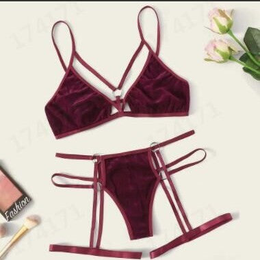 Image of European and American foreign trade underwear pajamas, gold velvet hollow see-through, sexy charm, three-point sexual affection underwear set source